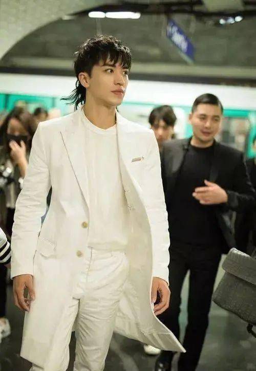 2020最火的发型非鲻鱼头莫属