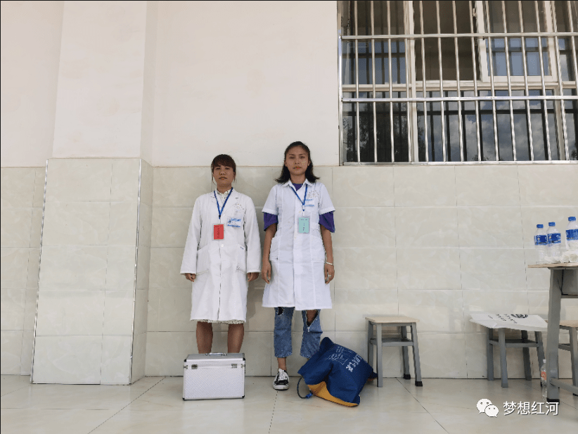 2020年中考第一天,看看来自红河县第二中学现场一线的报道