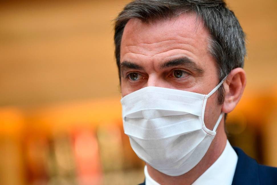 法国卫生部长对疫情抬头表示担忧或将关闭酒吧等场所