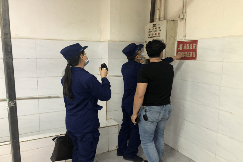 开展创文测评点位消防安全检查