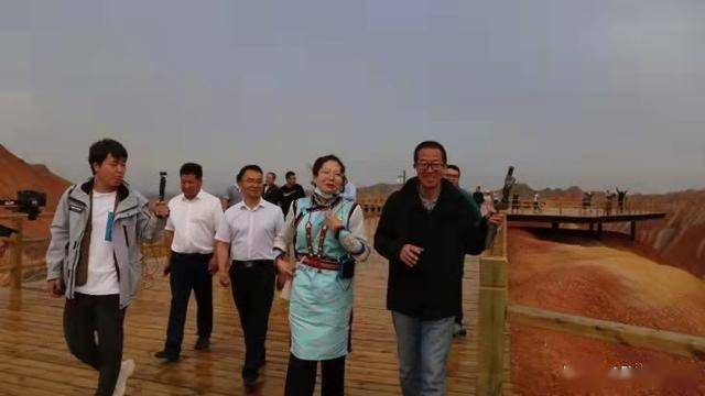新东方教育科技集团创始人,董事长俞敏洪一行来张掖市考察文化旅游
