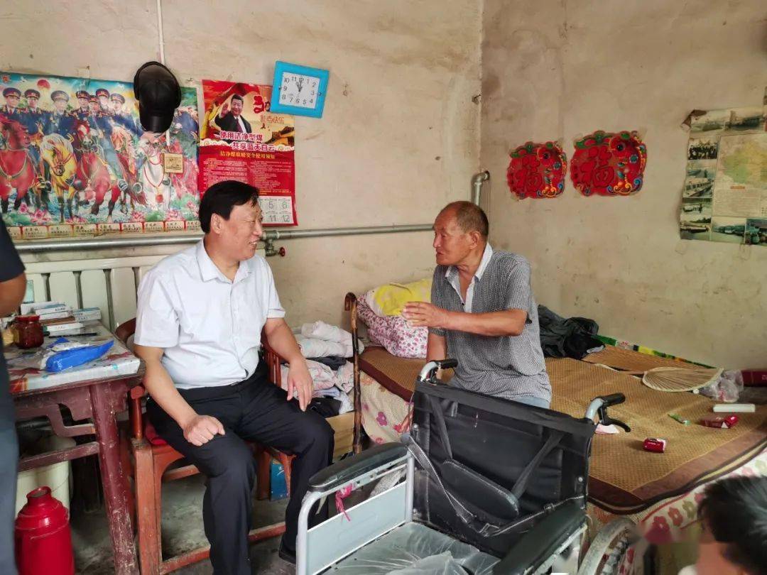 曲周县人大常委会副主任杨振旗到第四疃镇调研指导工作