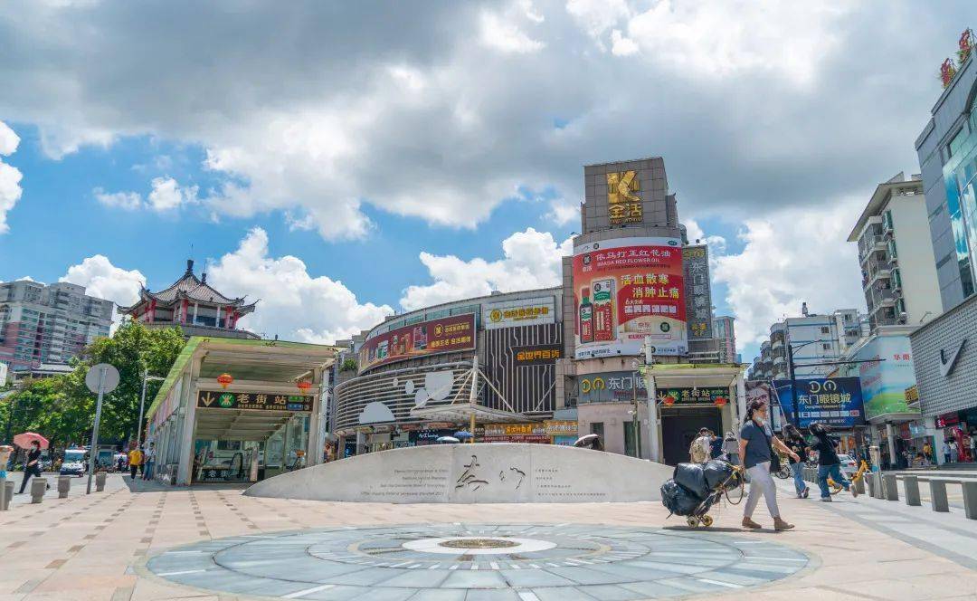 但是东门那么大,除了太阳百货,1234space,东门茂业等商场,还有西华宫