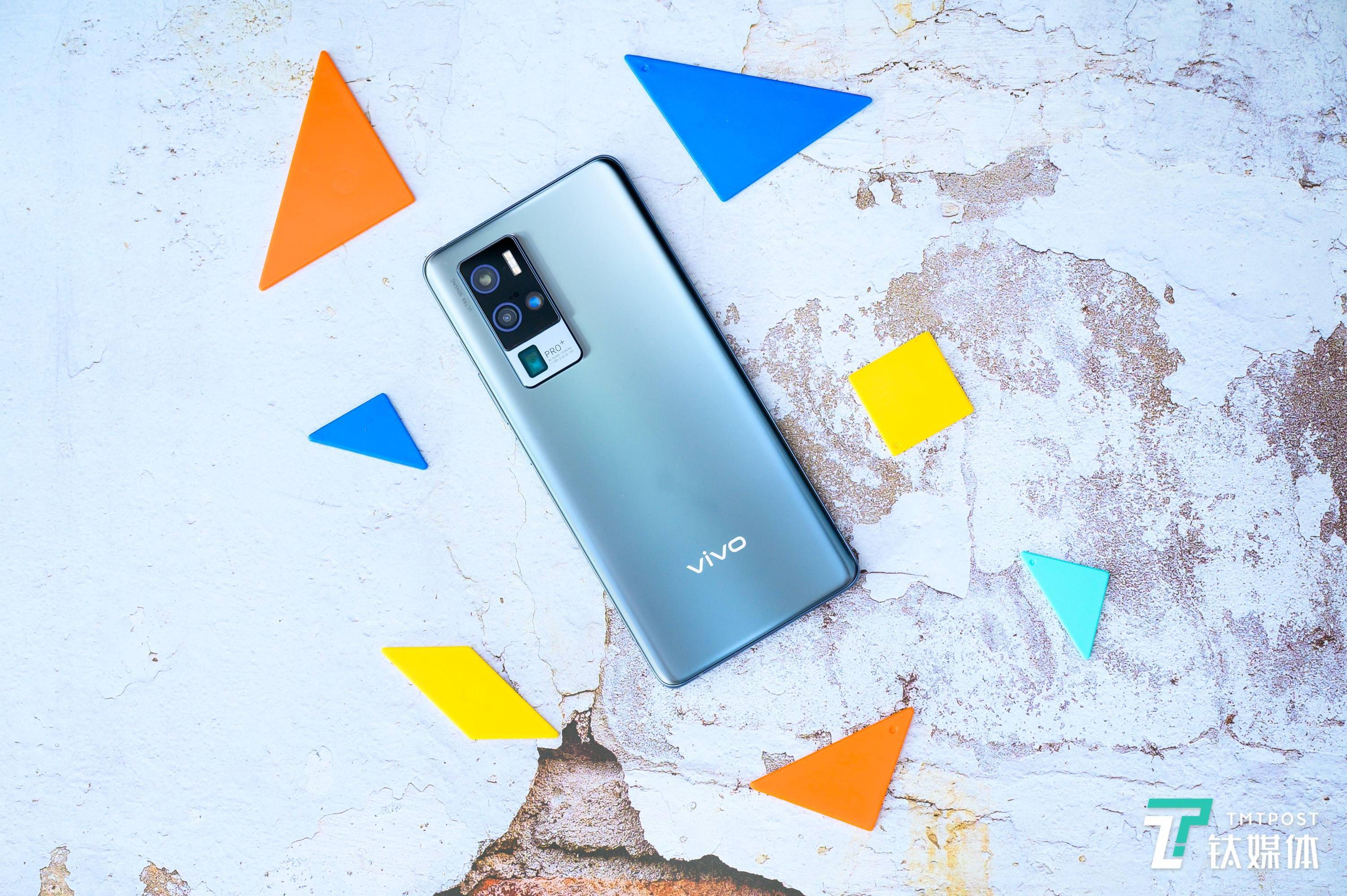 vivo x50 pro 评测:这就是超大杯的性能水准 | 钛极客