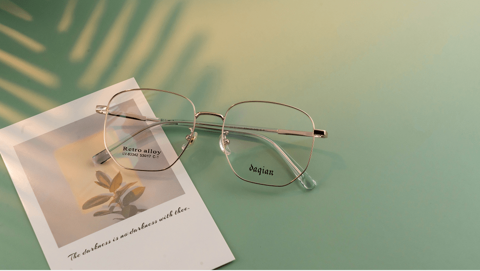 599元减200元满399元减120元购四款指定镜片 任意千叶眼镜定牌镜架01