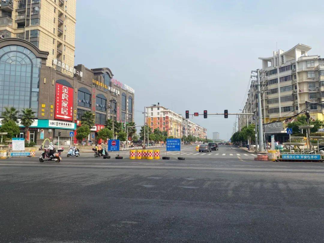 高安北街这段路已封!