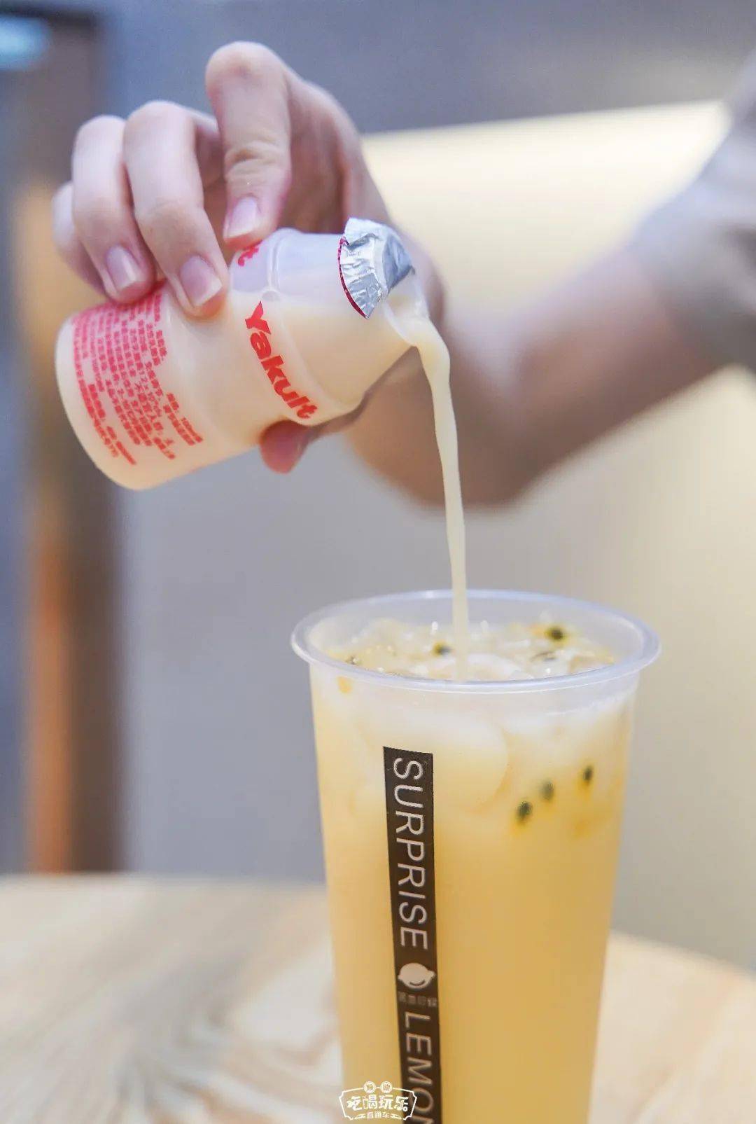 酸一点的不能错过百香果多多百香果多多与益力多完美交融质地非常顺滑