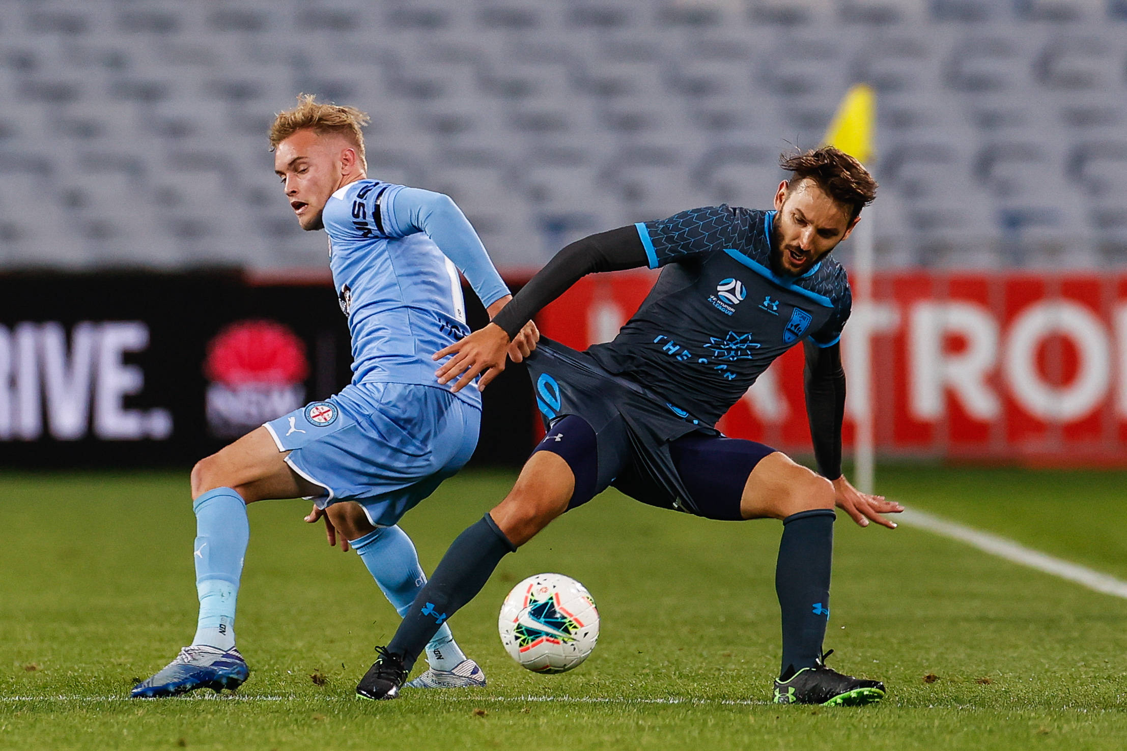 足球——澳超联赛:墨尔本城队胜悉尼fc队