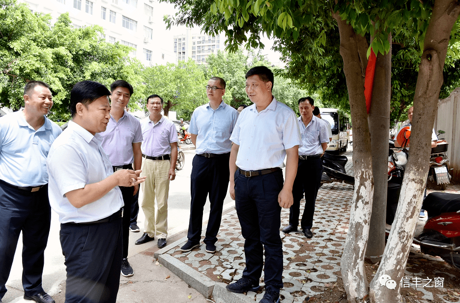 钟旭辉强调实干巧干苦干大干快干全力以赴推进现代服务业攻坚战和创文