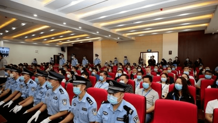 凉山会理县宣判首例涉黑案件 组织领导者获刑25年_罗国彩