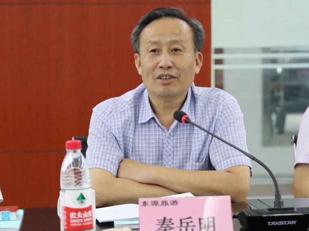 礼嘉镇召开2020年经济形势座谈会_薛建忠