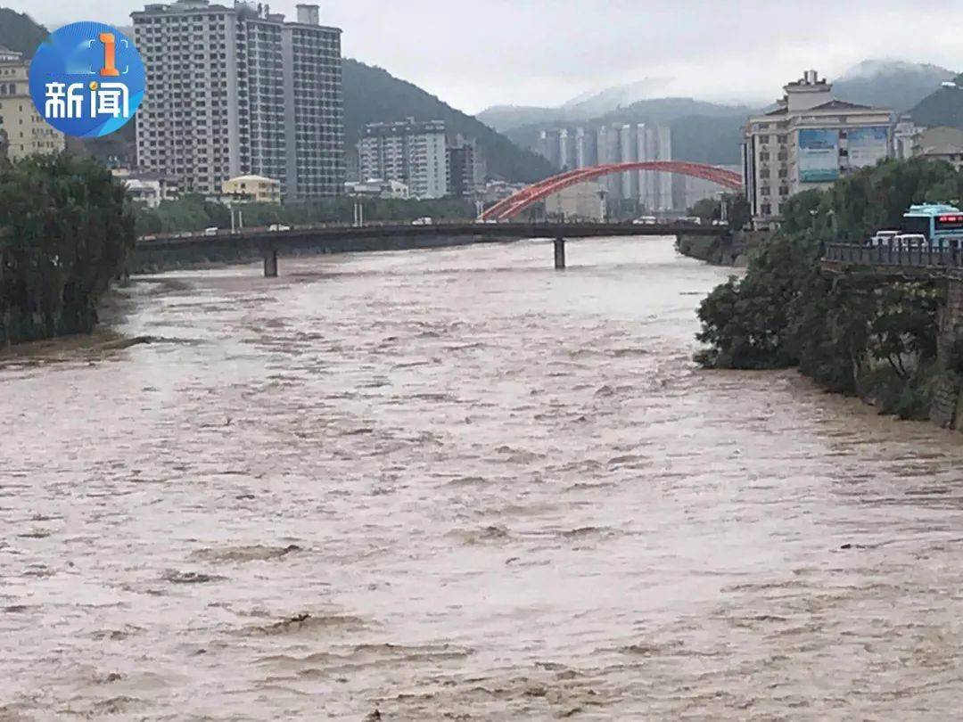 陕西多地遭遇暴雨,水位暴涨…百人紧急撤离!