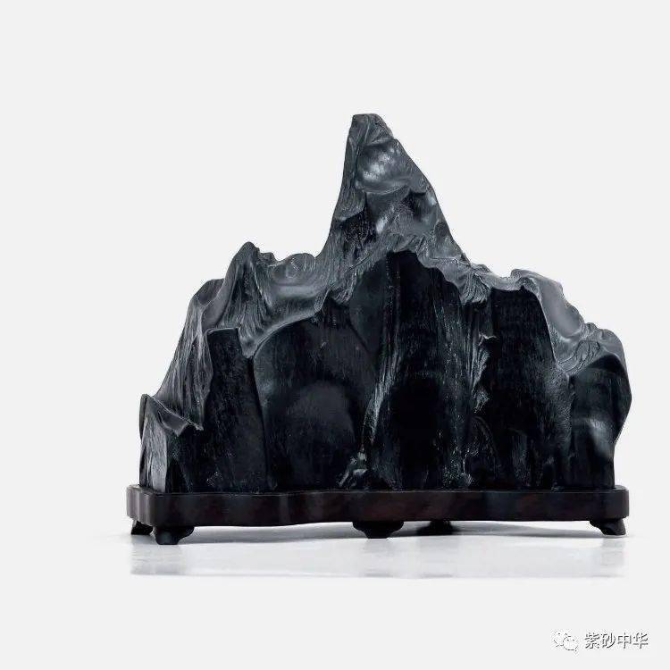 52 明治时期 铸剑 那智黑石落槌价 :85,000 cny53 明 端石太史砚流拍