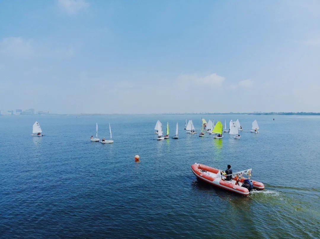 【第422期】建平临港小学 | 乘风破浪 扬帆起航