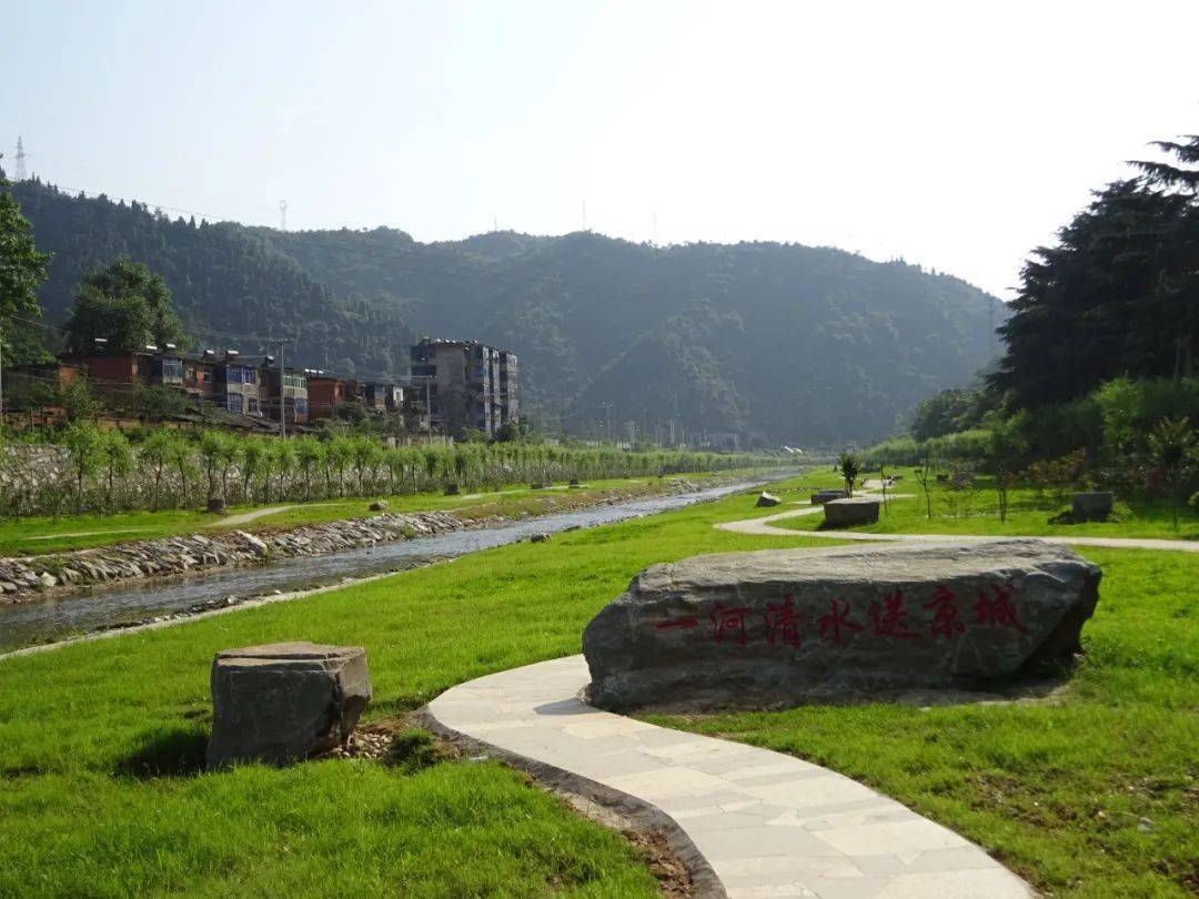 通过建设污水管网,修复生态岸线等举措,治理神定河流域重点支沟16条