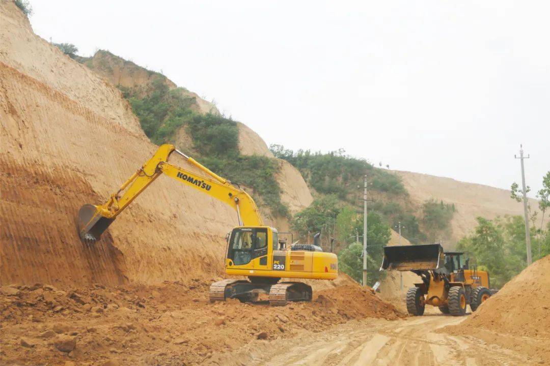 扎根建设一线奉献无悔青春记7月公路之星孙辉庭