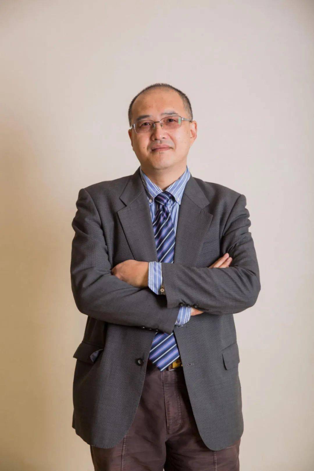 浙大二院骨科副主任吴立东名医馆坐诊_中国医师协会