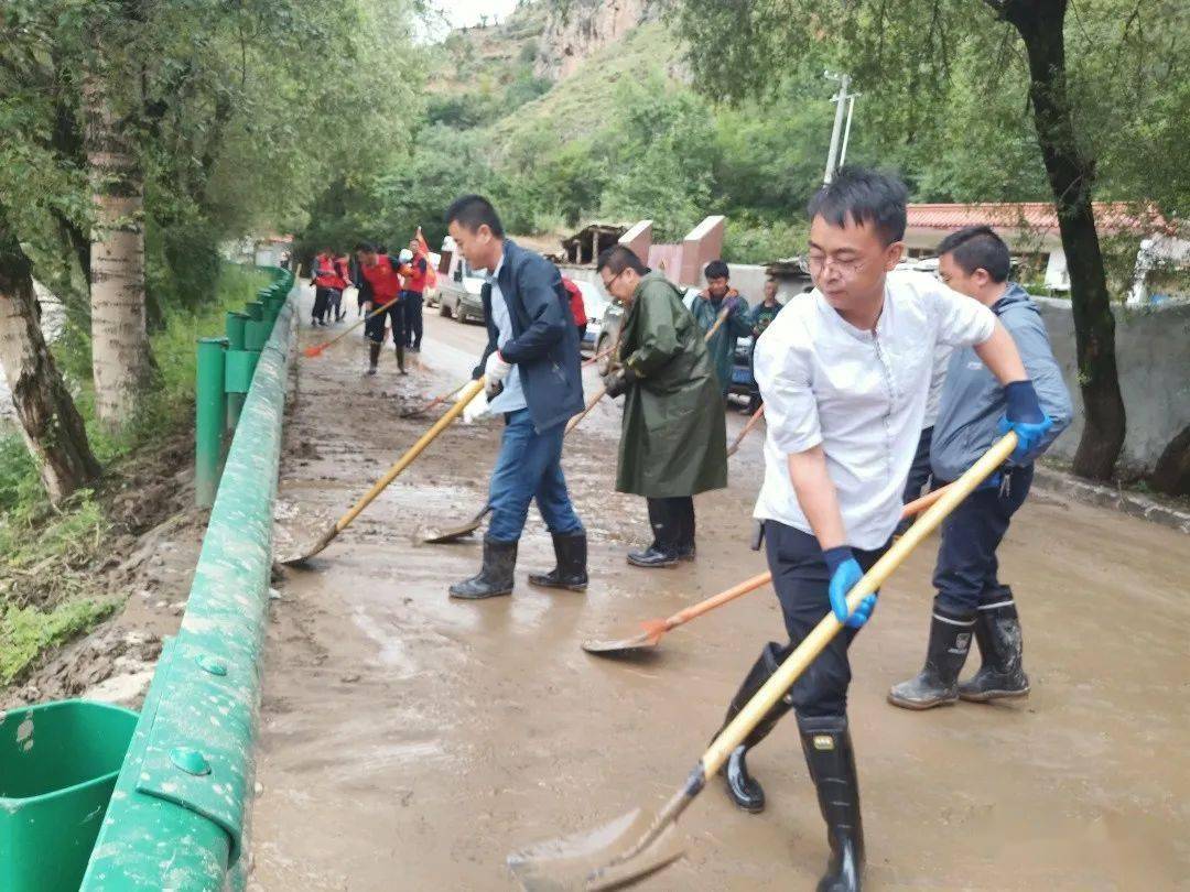 岷縣發生強降雨泥石流災害搶險救災工作有力有序進行