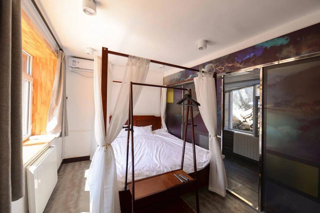 设计师集安果宿村采摘新鲜水果