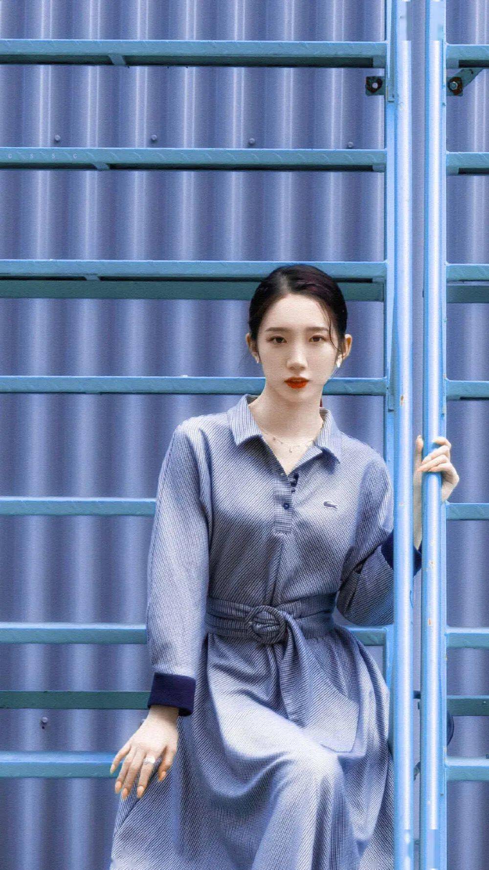 手机壁纸孟美岐