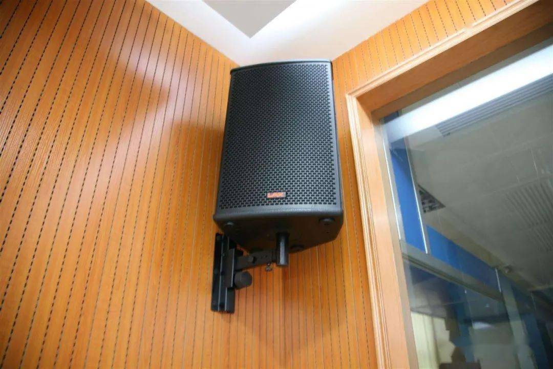 摆放有玄机浅析音箱的摆放技巧