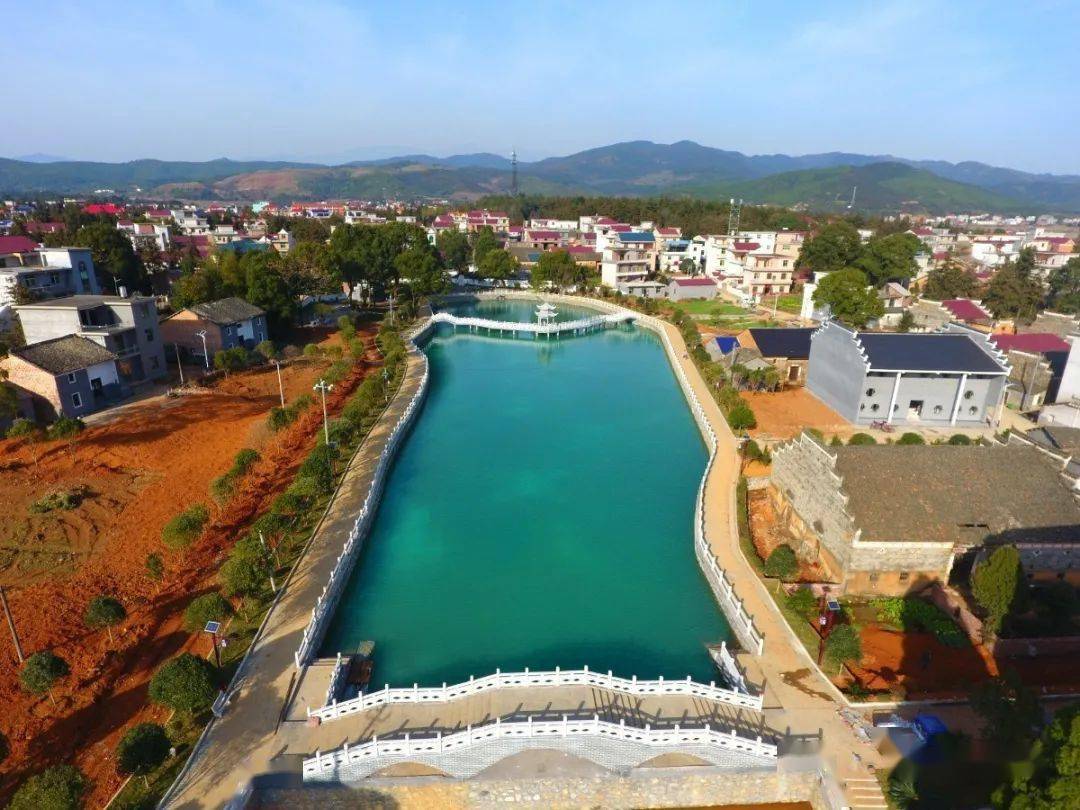 再添金字招牌莲花县成功创建全国卫生县城