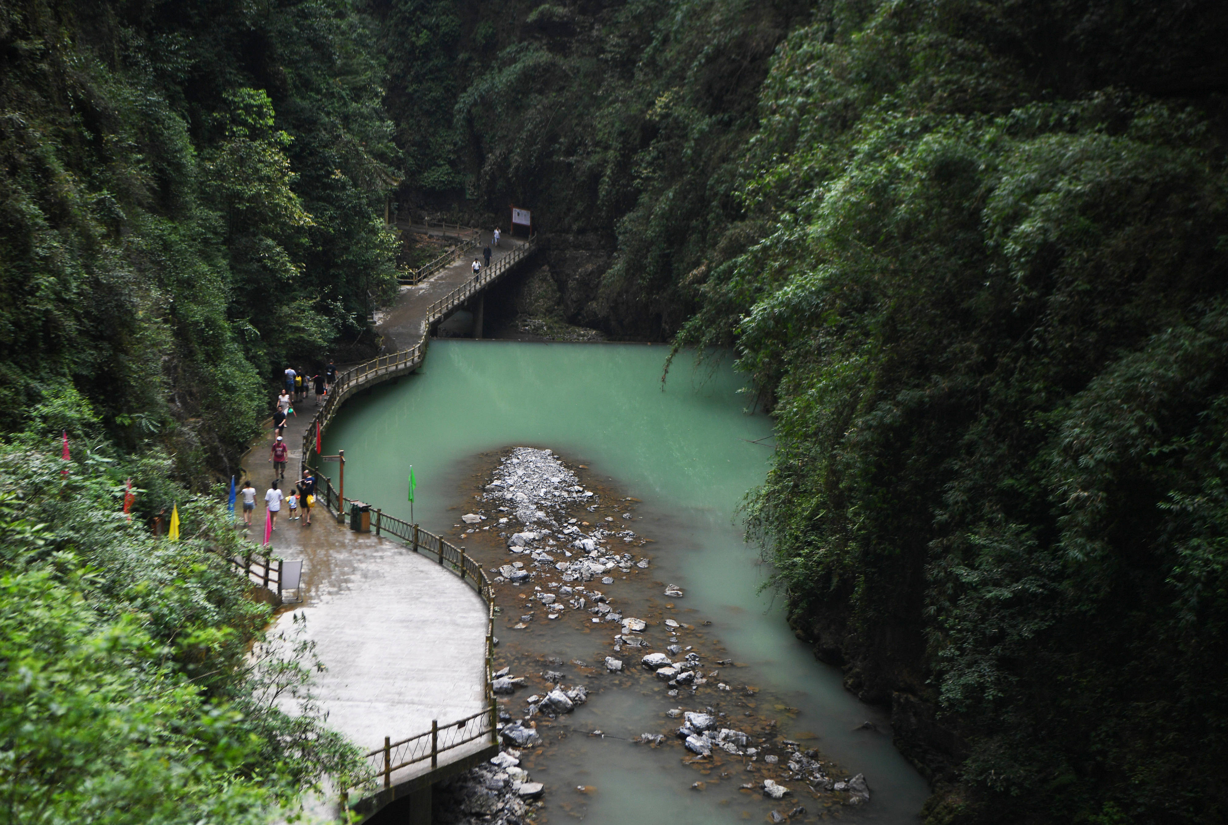 阿依河景區地處重慶市彭水苗族土家族自治縣,融山,水,林,泉,峽於一體