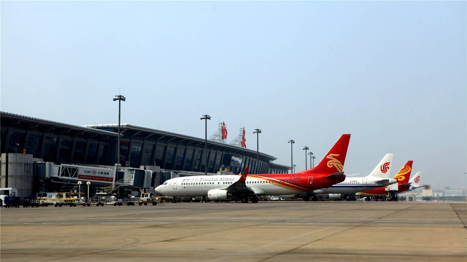 中国国内民航市场不断复苏 新产品带动市场"回血"