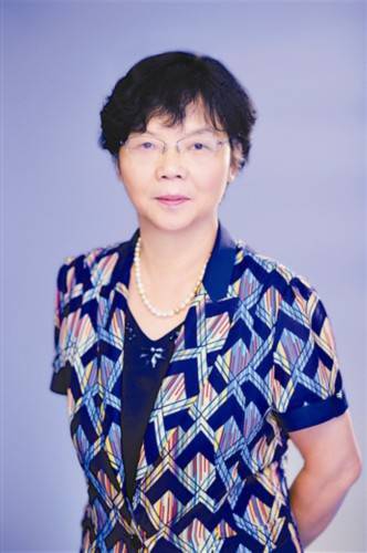 王玉霞,东北财经大学经济学教授,博士生导师,教学名师,师德模范,经济