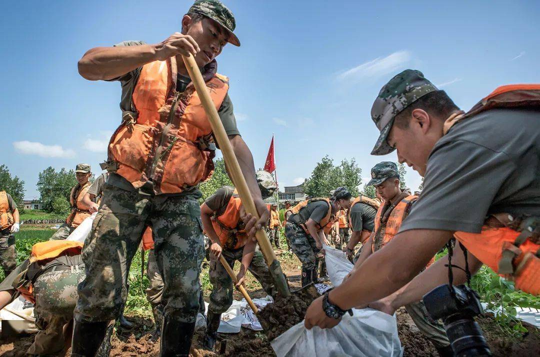 慎城二小抗洪抢险救灾文艺作品选2