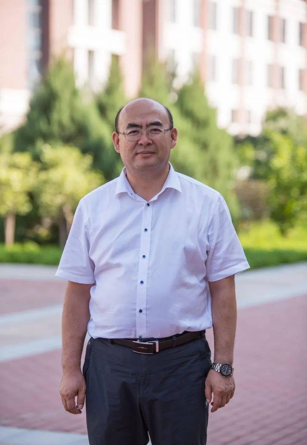 鄂尔多斯康一中中考独占鳌头!全校教师致信即将调离的校长