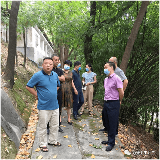 万盛卫生健康局开展高温汛期安全生产专项督查
