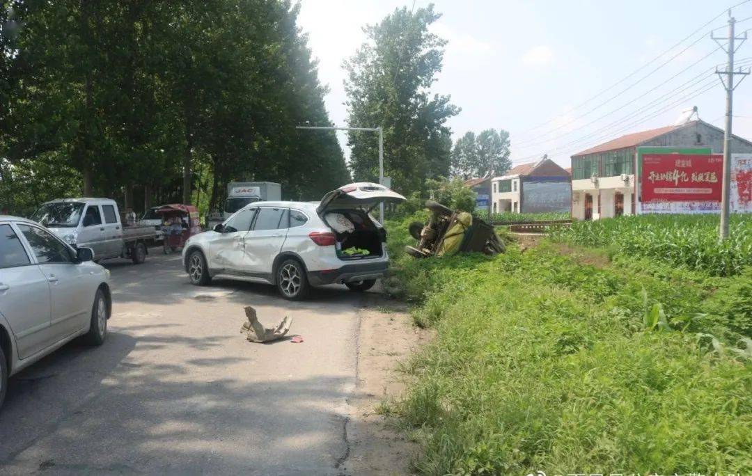 夏邑发生一起车祸因超车不看前方造成三车连环相撞负全责