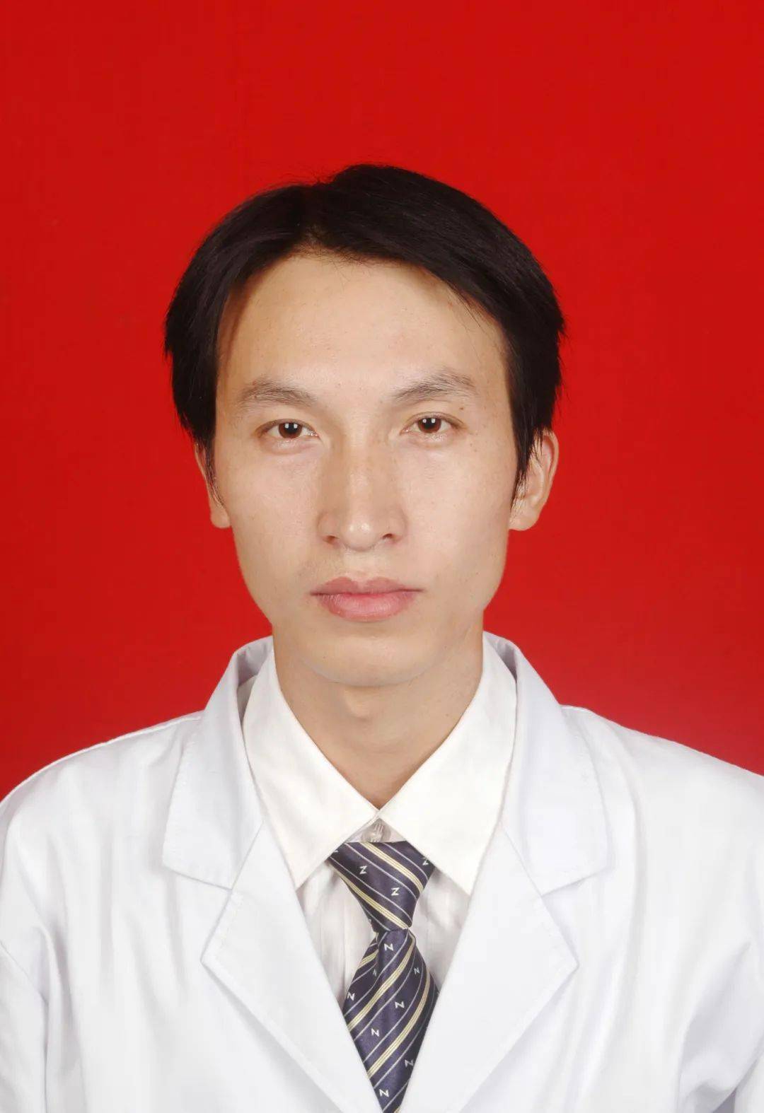 张振龙,何 方,孟愈朱磊磊,刘 振,潘锐敏获"临泉优秀医生"荣誉称号丁超