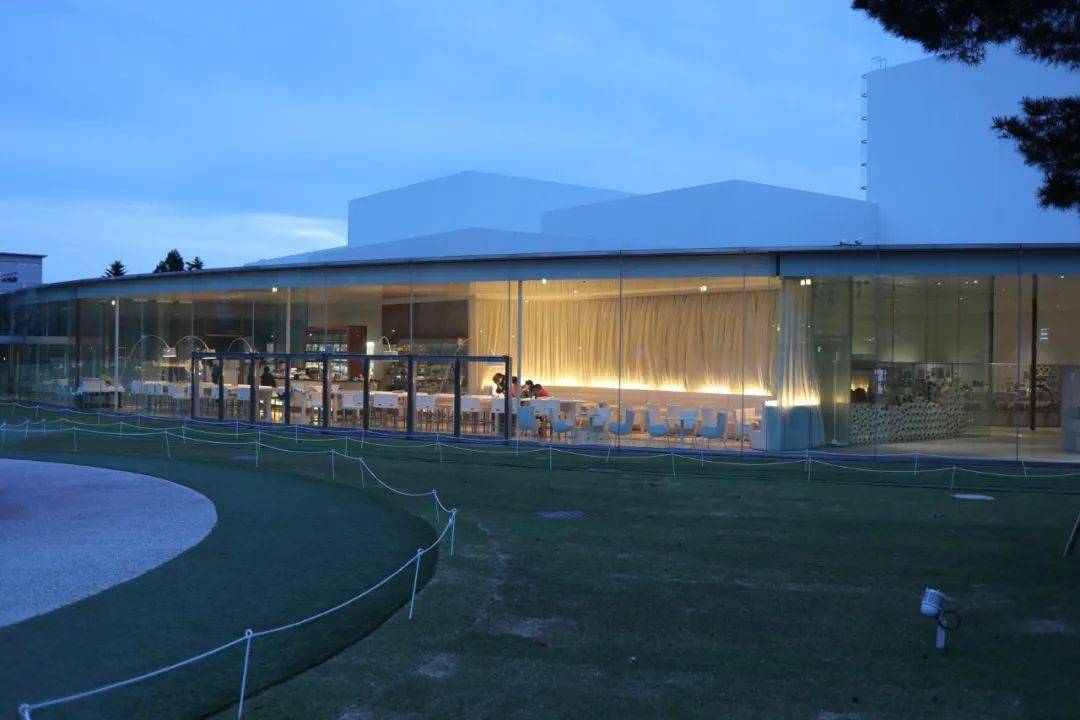 也不说市立美术馆,铃木大拙馆,金泽城公园各具型格的美