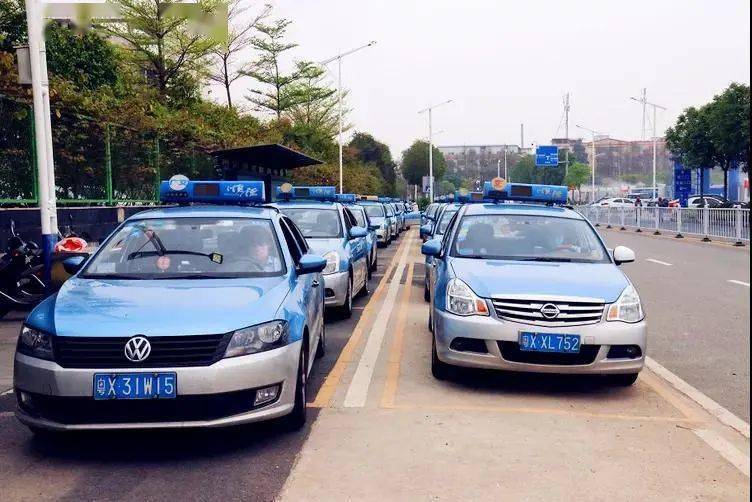 佛山本地约车平台飞鸿出行上线司机均为正规的哥严把安全关