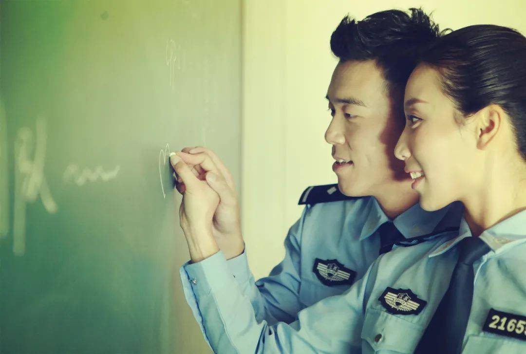 警服遇见婚纱七夕南京公安大片来袭