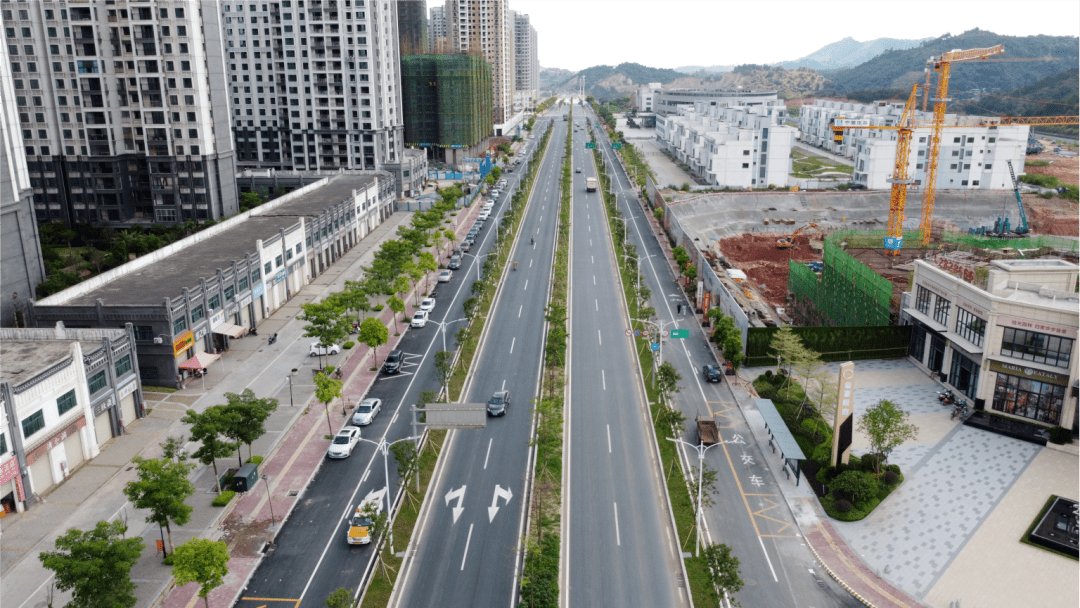 梧州这条路太靓了开车兜风经过好舒服