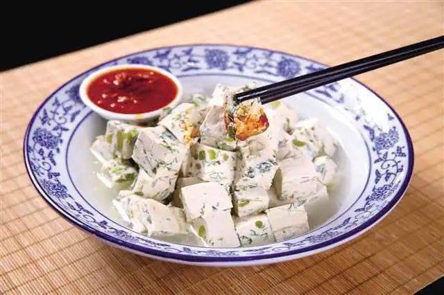 菜豆腐●十碗八扣"十碗八扣"是土家最隆重的筵席.