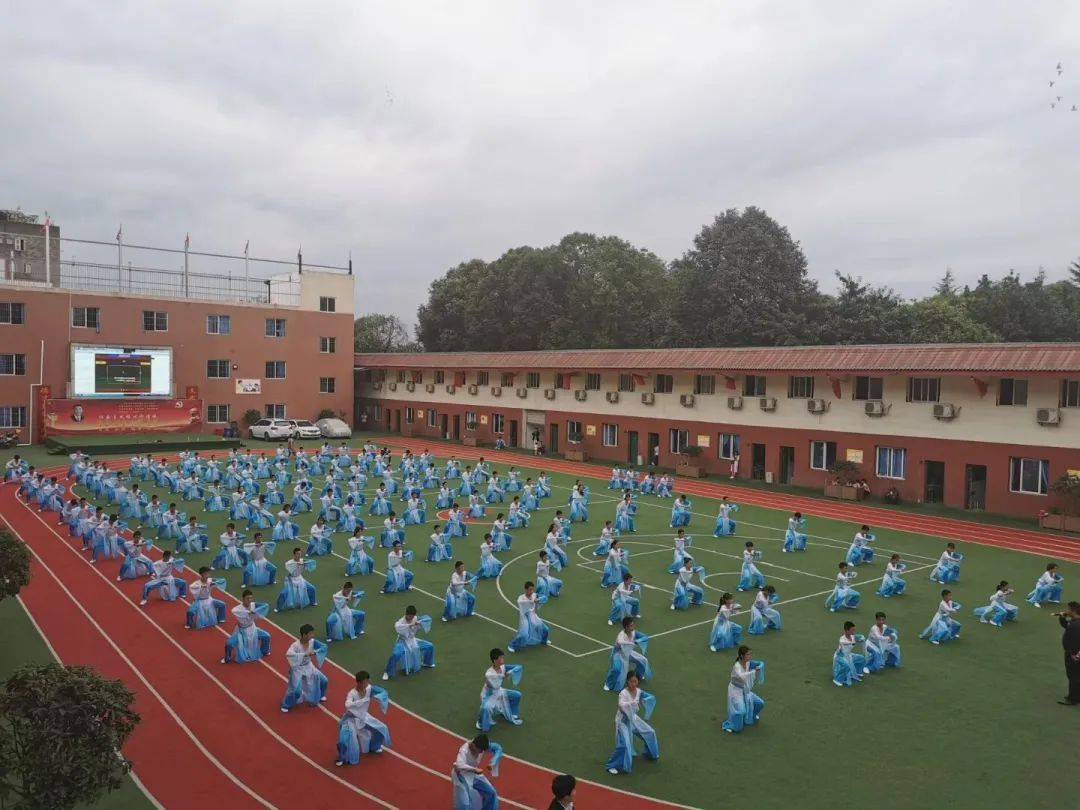 德育为先常规为本成都文武友爱新学期德育培训