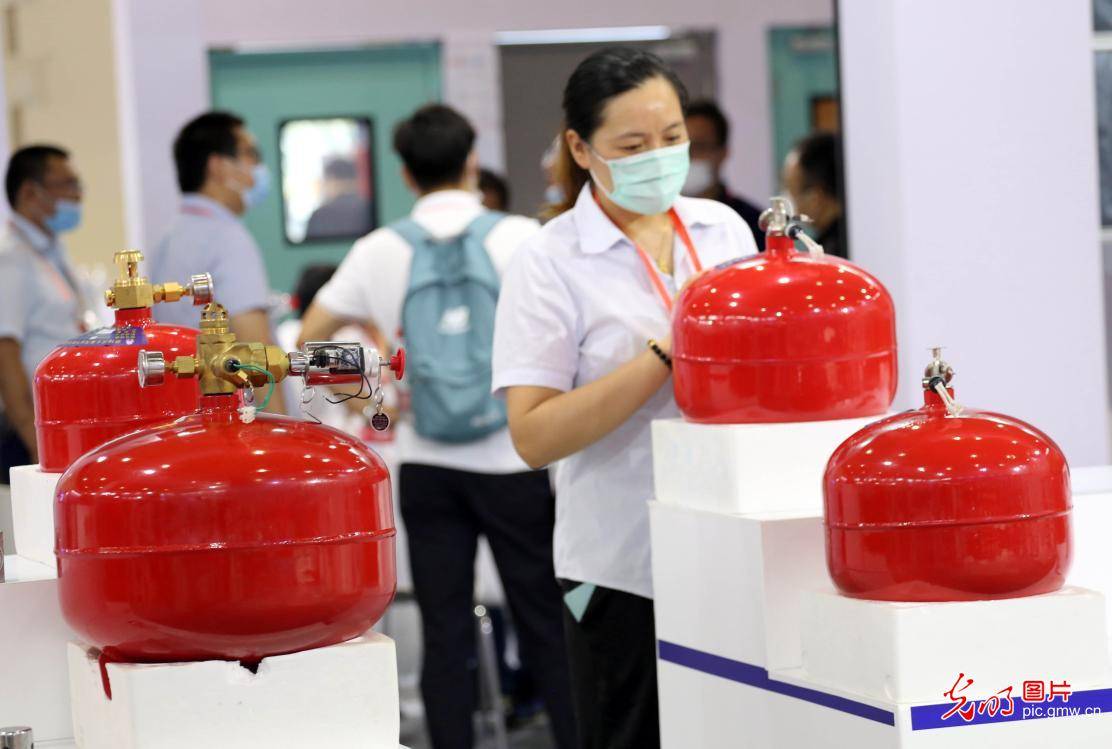 国际消防展览会南京开幕 高科技消防设备集中展示