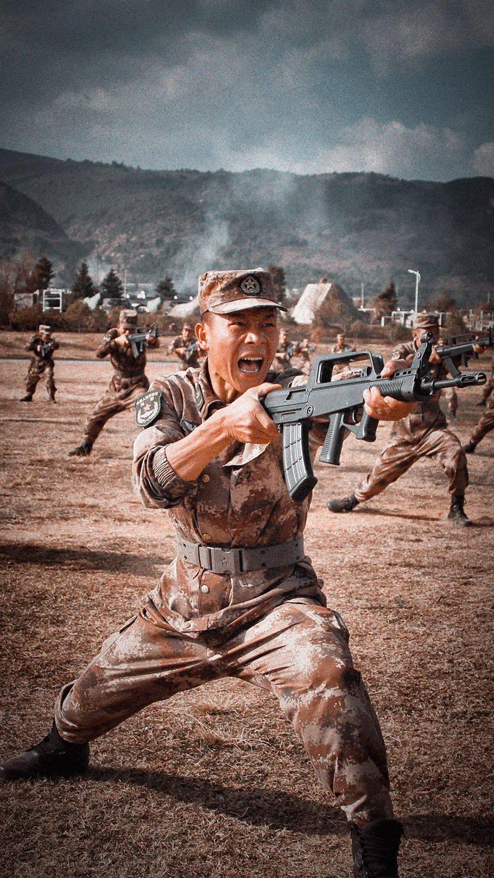 镜头下120张老兵面孔致敬军旅青春