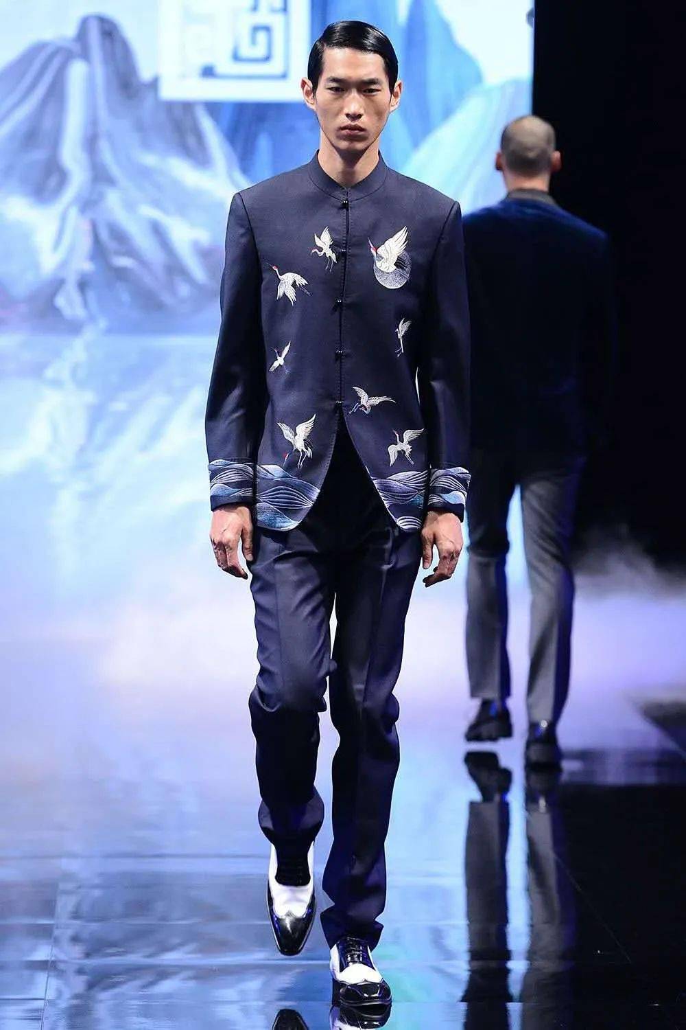 循自然新品亮相郑州隆庆祥惊艳高端定制市场