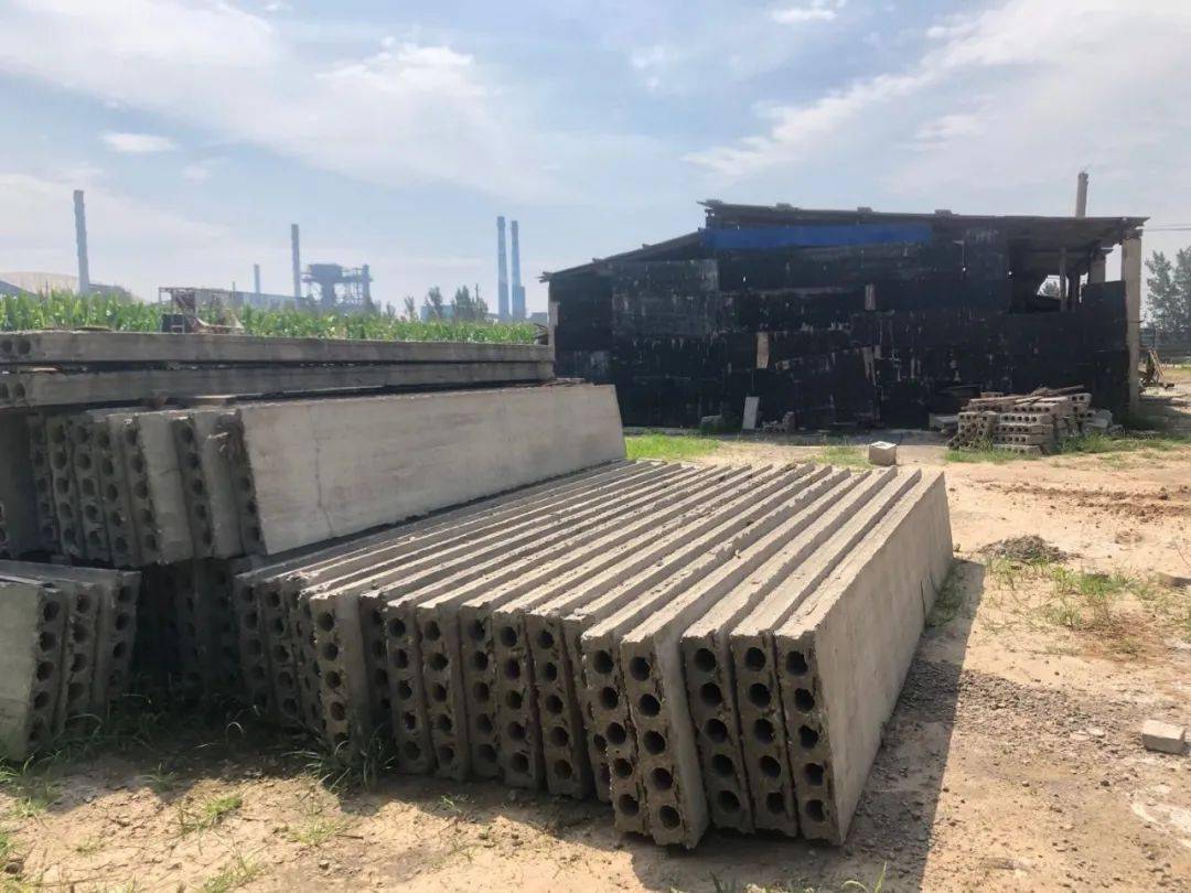 9月1日,邓庄镇南梁村,以前的预制板厂.新京报记者向凯 摄