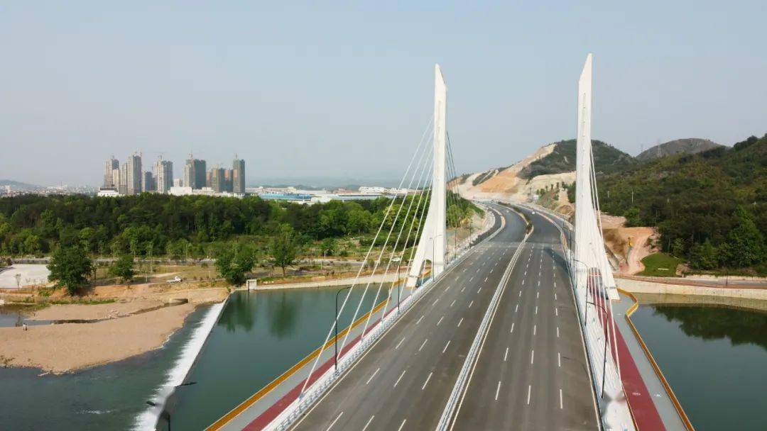 嘉园位于永康城东核心区域,得天独厚的区位优势:溪心8号路,南溪大桥