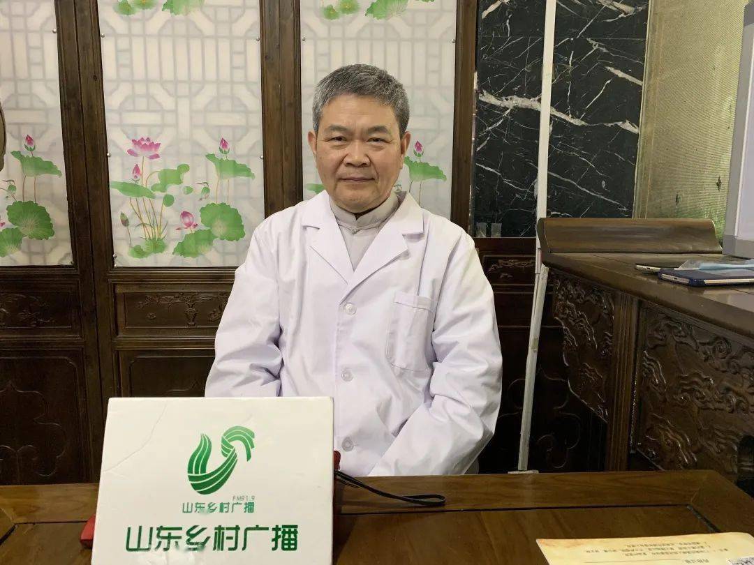 抗击疫情61乡村医生在身边第42期名老中医做客直播间一对一指导乡村