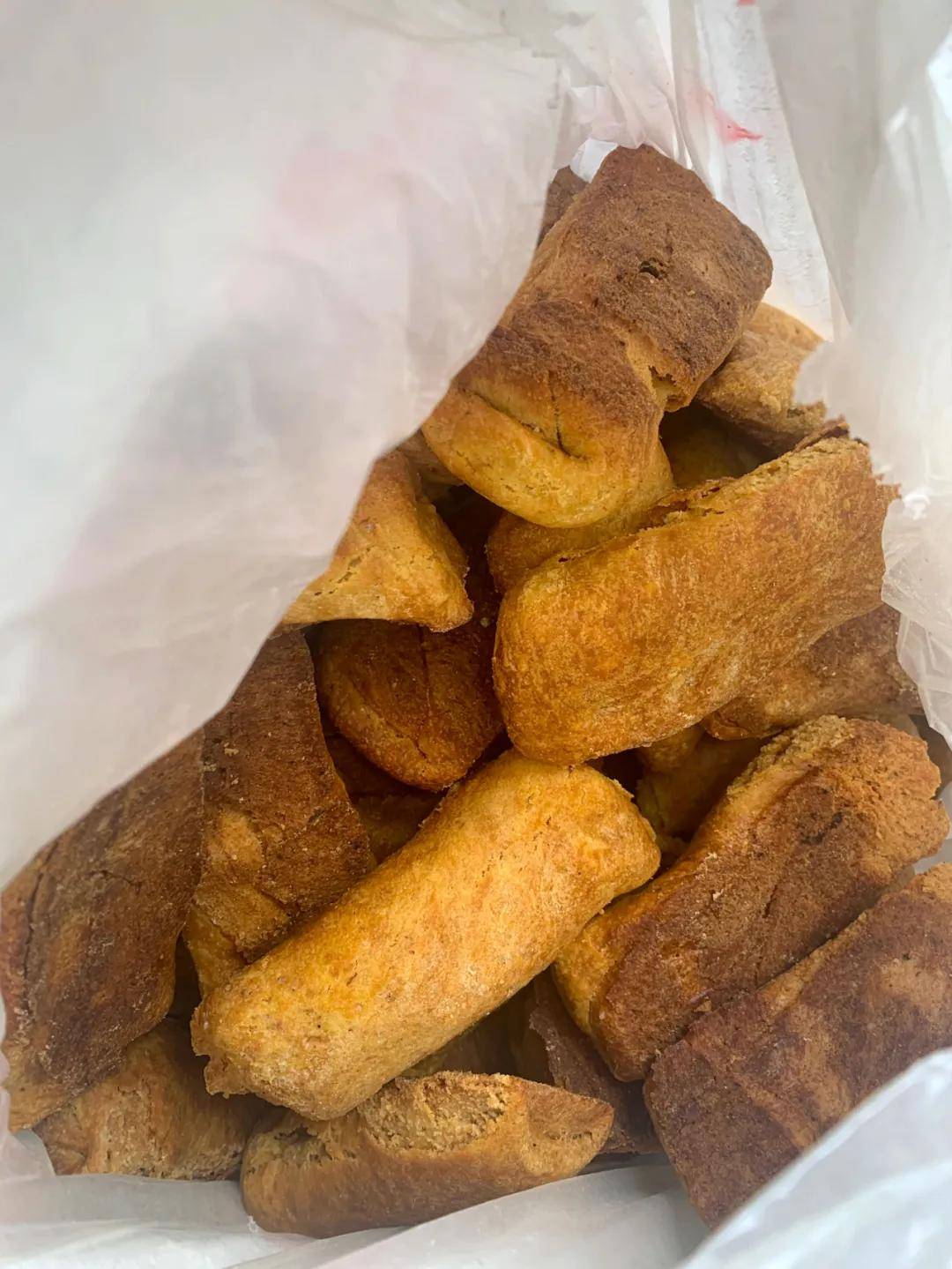 舌尖上的如皋18层这家有着100多年历史的手工脆饼承载了如皋人的儿时