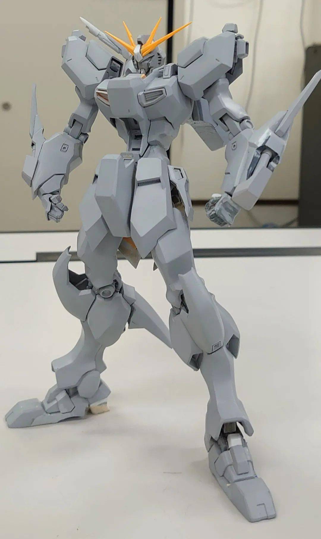 还原80s大张风格牛高达,这个怎么看都是一幅画