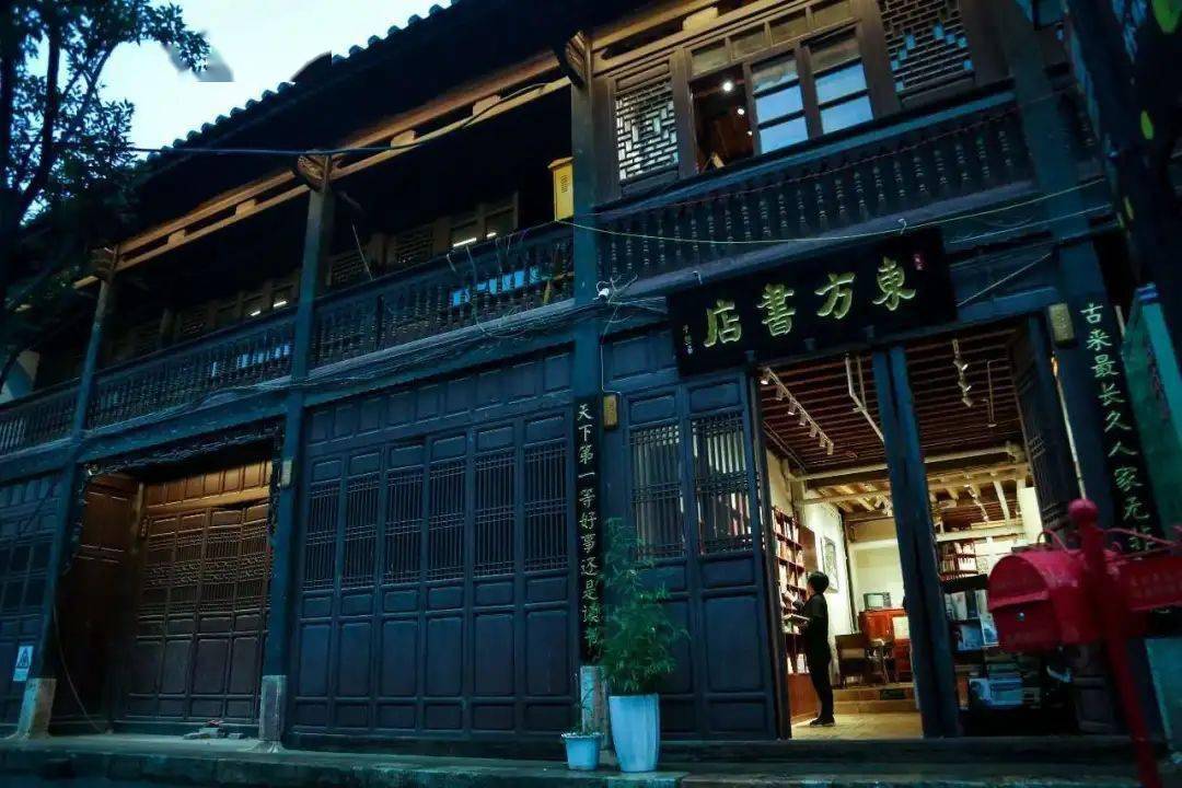 从1926年穿越而来的东方书店独得昆明百年风趣