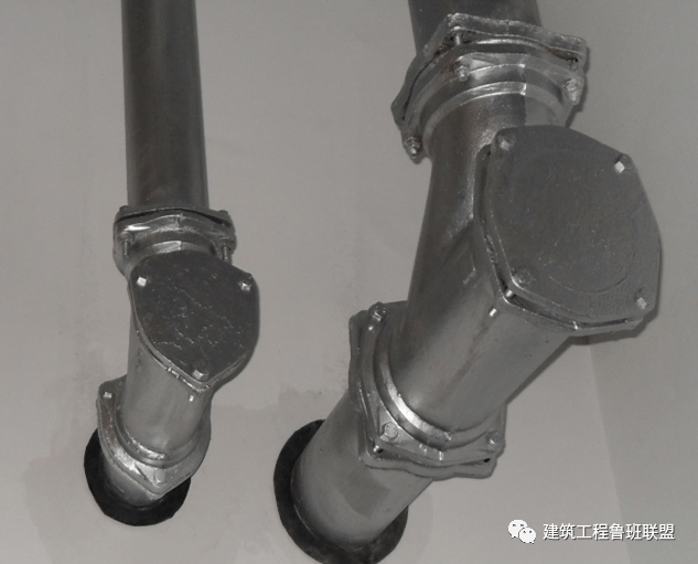 管道穿楼板墙体施工的标准做法图文解析